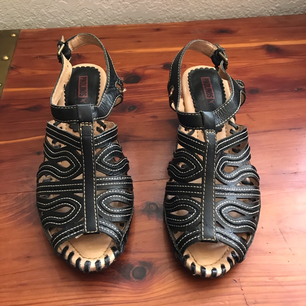 Pikolinos Black Leather Sandals